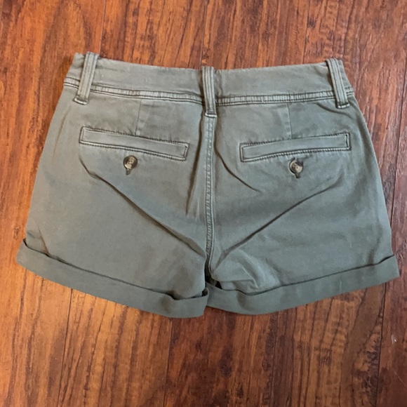 Brand New Without Tags American Eagle Olive Shorts - Picture 6 of 7